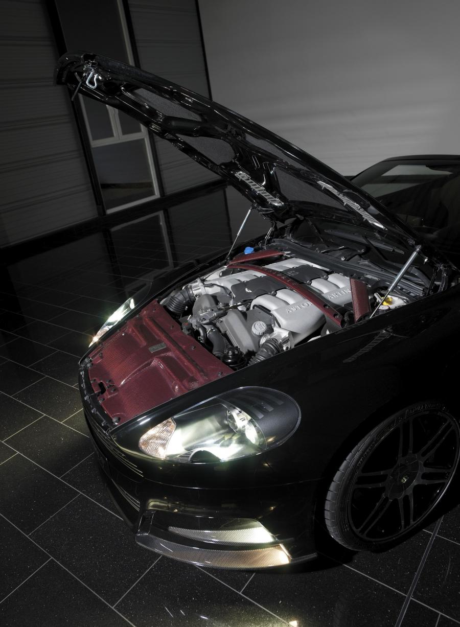 Моторный отсек Aston Martin DB9 Volante by Mansory 2008 года  (фото 5 из 15)